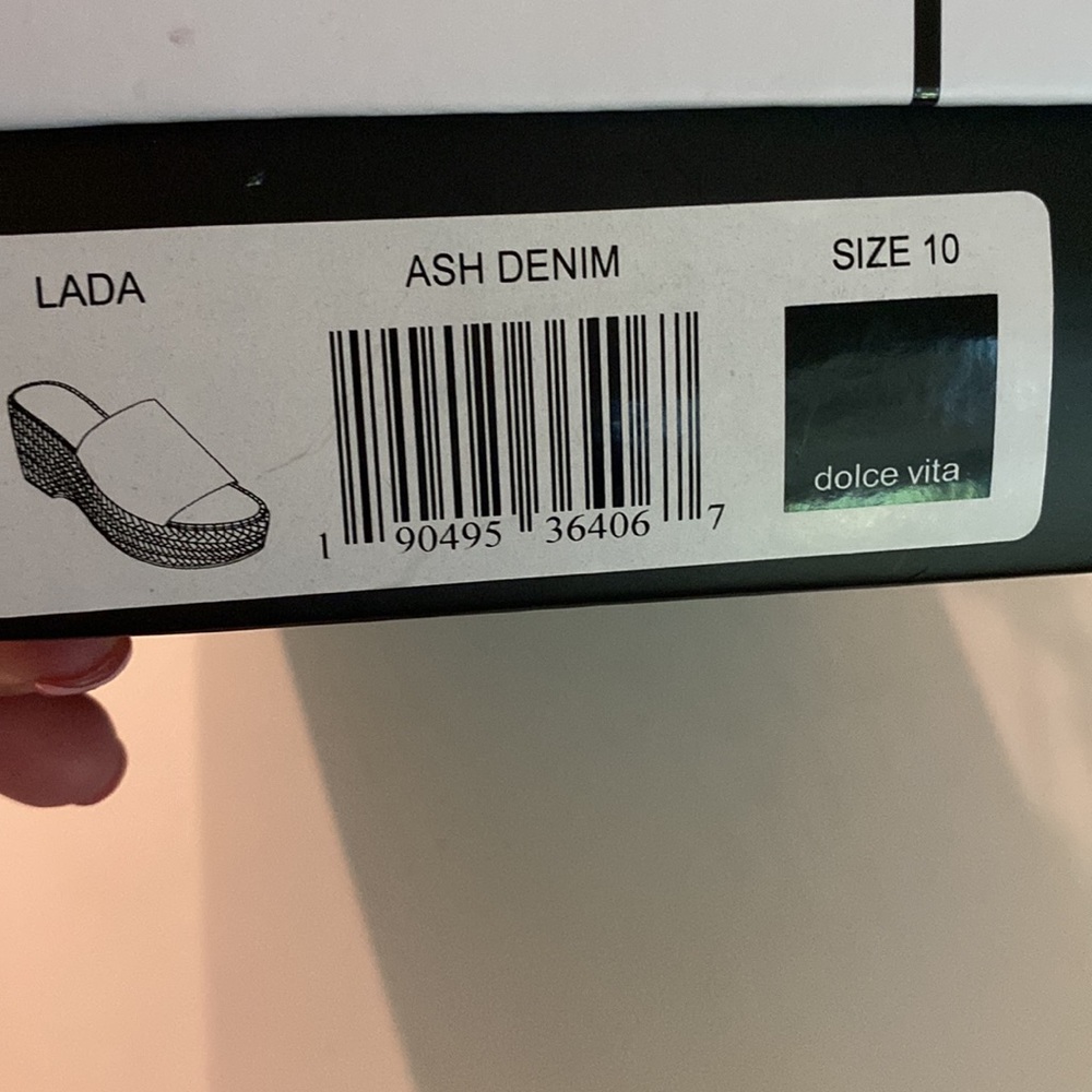 Dolce vita Lada Wedges - Picture 10 of 10
